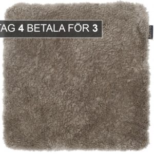 Curly sittdyna fårskinn light brown 40x40cm