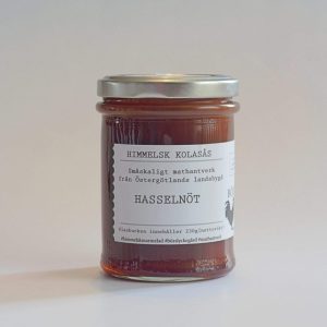 Björslycke gård – Himmelsk kolasås Hasselnöt